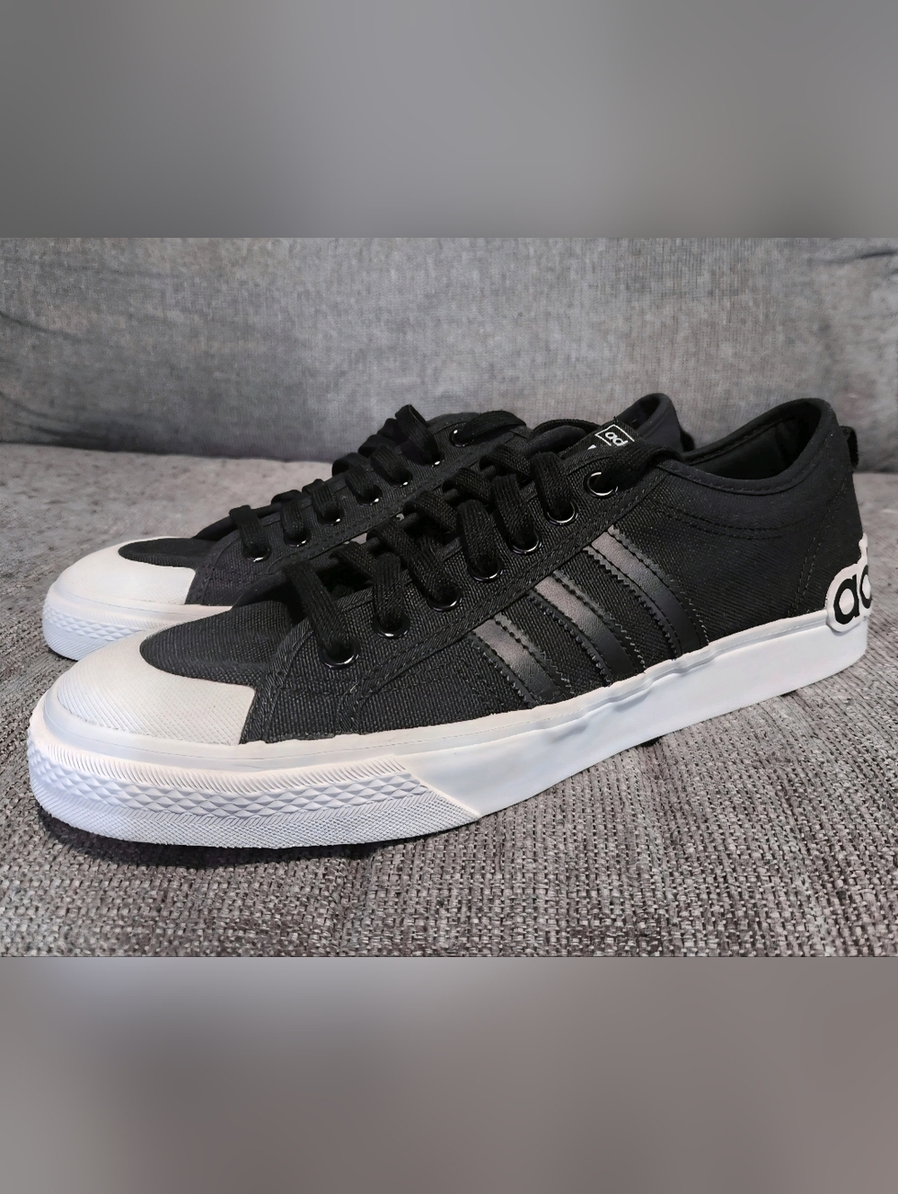 Adidas Nizza Oversize Heel Logo Shoes